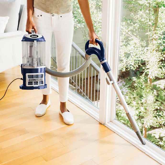 Shark Navigator Deluxe Upright Vacuum - Image 11
