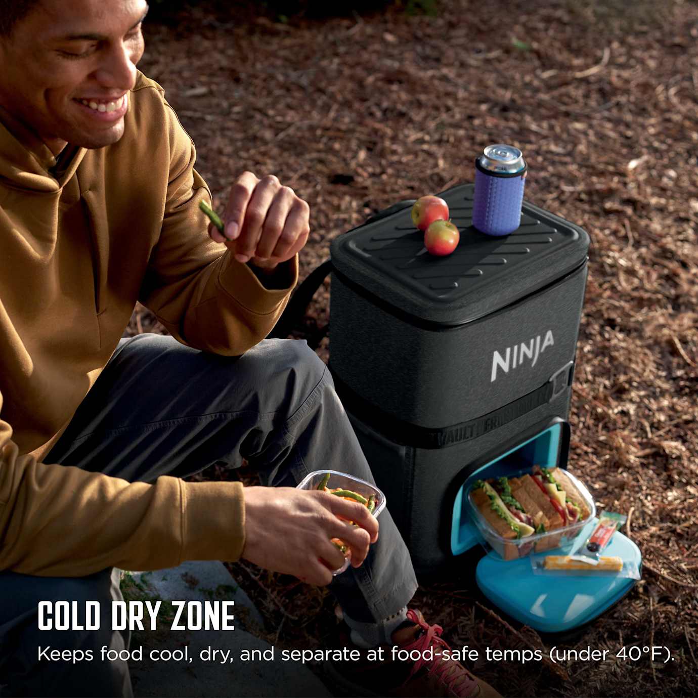 Shark Portable Misting Fan & Ninja 36 Can Backpack Cooler Bundle - Image 13