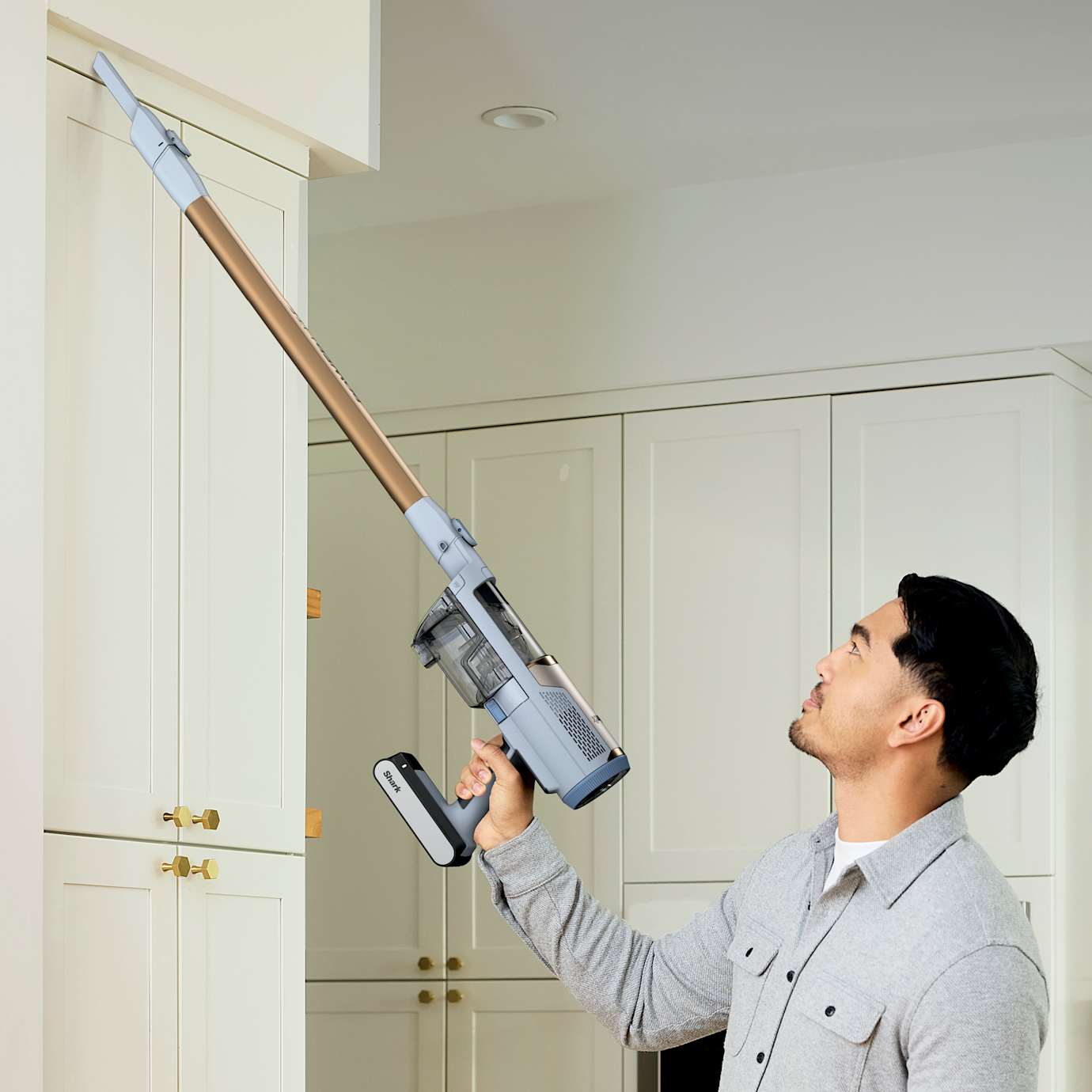 Shark PowerLite Cordless Stick Vacuum - Image 4