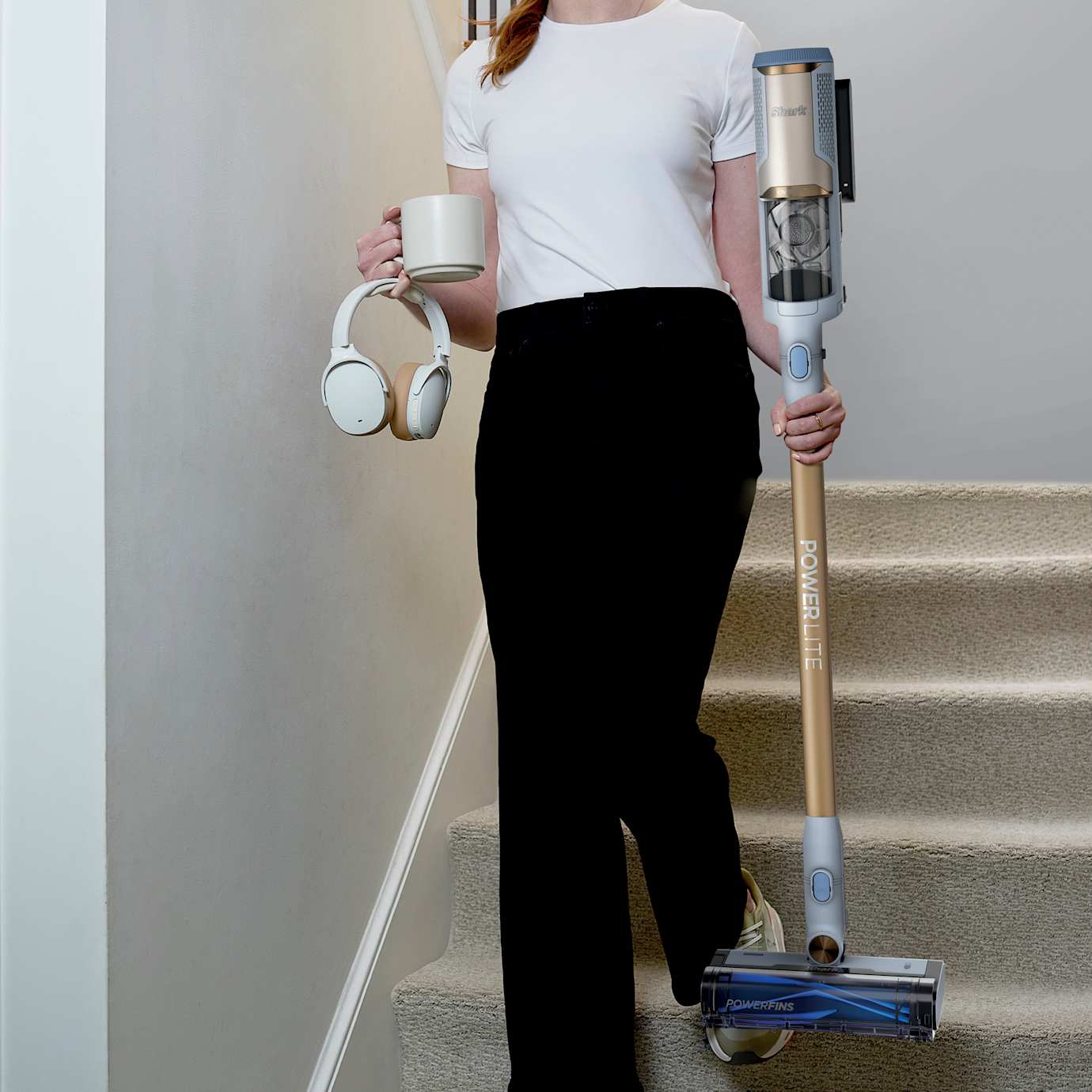 Shark PowerLite Cordless Stick Vacuum - Image 2