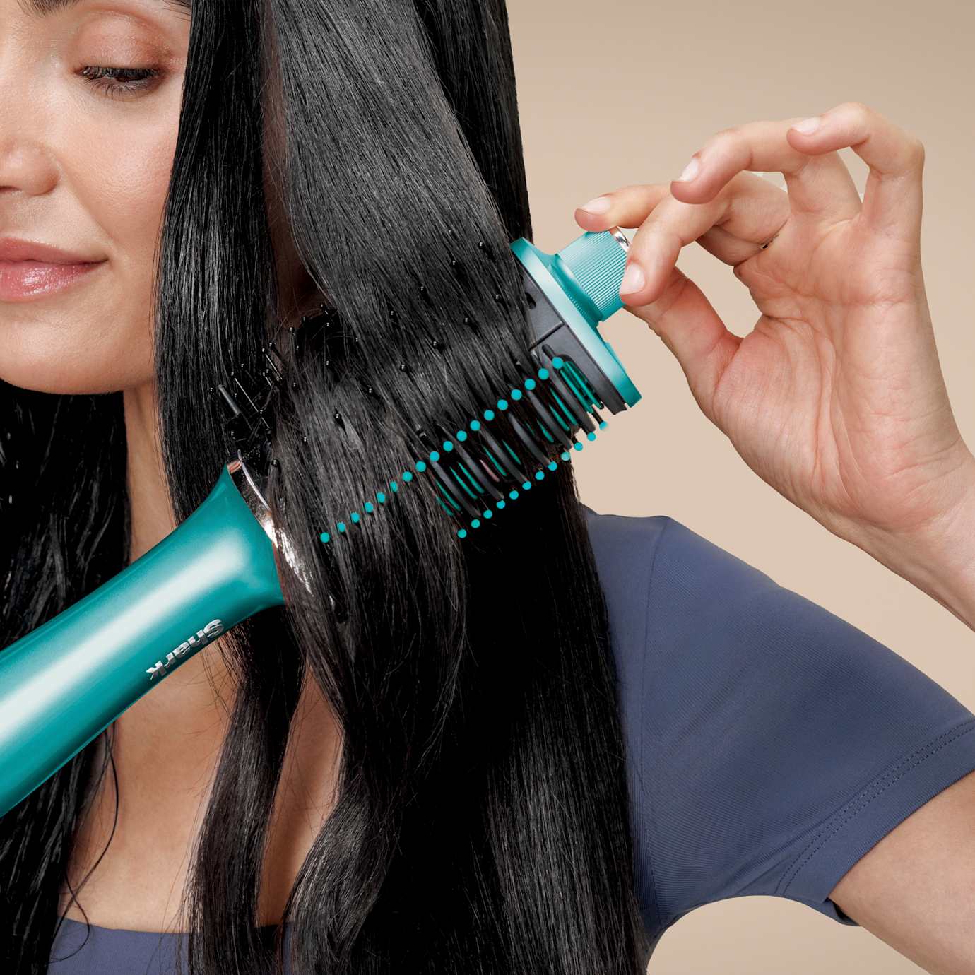 Shark Glossi Blow Dryer Brush in Raspberry - Image 9