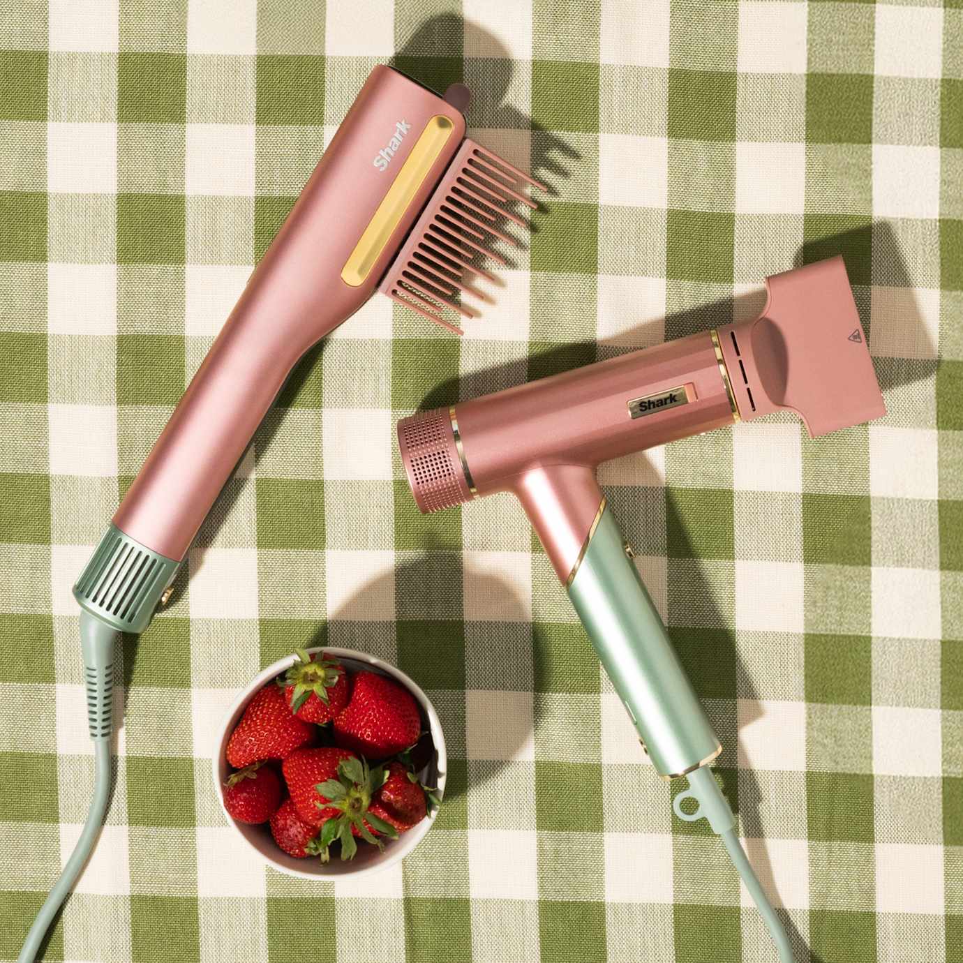 Shark SpeedStyle Hair Dryer & SilkiPro Straightener Bundle in Strawberry Matcha - Image 9