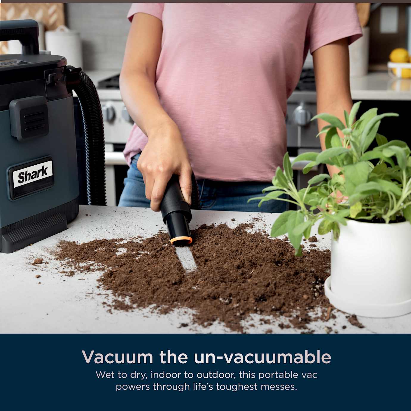 Shark MessMaster Portable Wet Dry Vacuum - Image 13